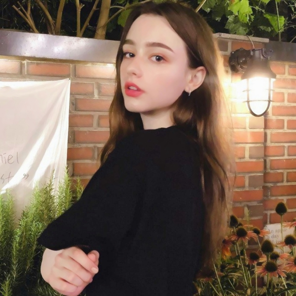 大众公用午前涨逾7% 摩尔线程明日上市旗下深创投参投摩尔线程